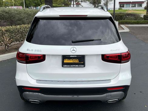 Used 2020 Mercedes-Benz GLB 250 4MATIC image 33