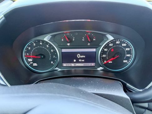 Used 2024 Chevrolet Equinox Premier FWD image 16