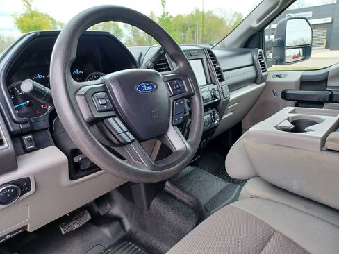 Used 2020 Ford F250 XL w/ STX Appearance Package AWD/4WD image 13