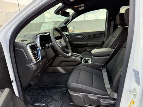 New 2026 GMC Canyon Elevation image 10