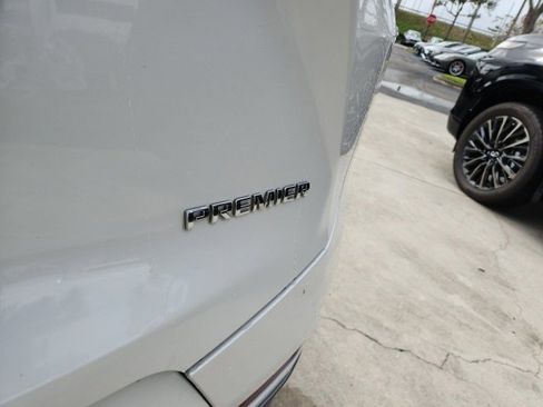 Used 2021 Chevrolet Blazer Premier w/ Driver Confidence II Package image 11