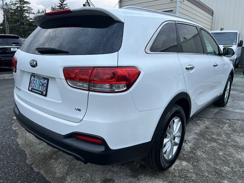 Used 2016 Kia Sorento LX AWD/4WD image 5
