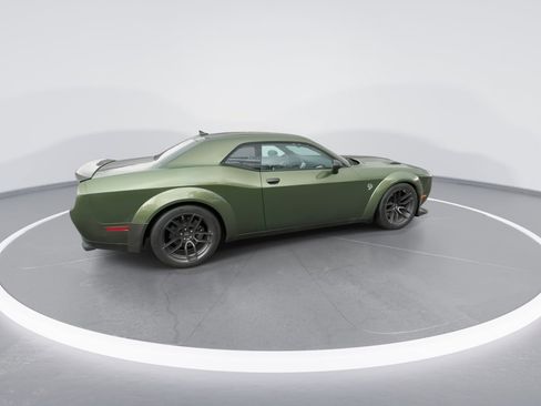 Used 2018 Dodge Challenger SRT Hellcat RWD image 21