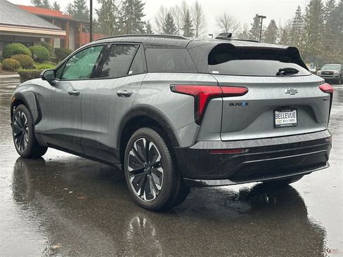 New 2026 Chevrolet Blazer EV RS image 3