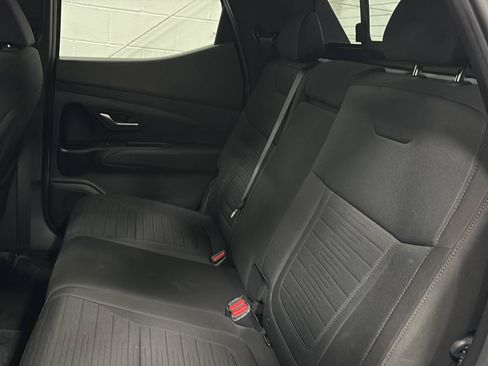 Used 2023 Hyundai Santa Cruz SEL Premium AWD/4WD image 30