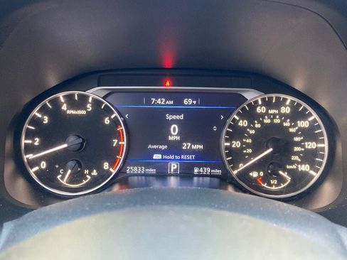 Used 2025 Nissan Altima 2.5 SV image 15