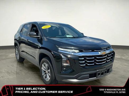 Used 2025 Chevrolet Equinox LT AWD/4WD image 14