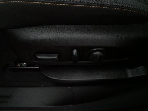 Used 2023 Chevrolet Equinox LT image 20