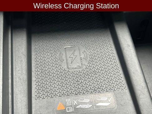 Used 2024 GMC Acadia Elevation w/ Luxury Package image 13