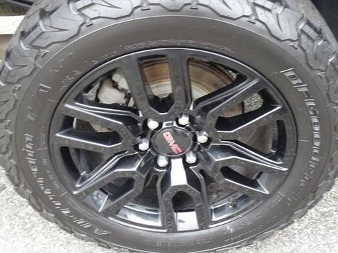 Used 2022 GMC Sierra 1500 Elevation w/ LPO, Elevation Black Package image 26