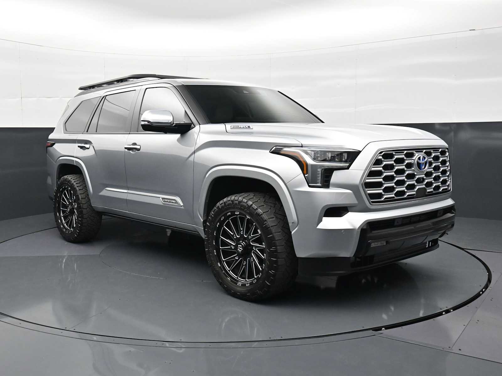 Used 2024 Toyota Sequoia Capstone AWD/4WD image 29