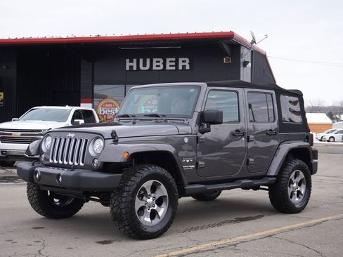Used 2018 Jeep Wrangler Unlimited Sahara w/ Max Tow Package image 1
