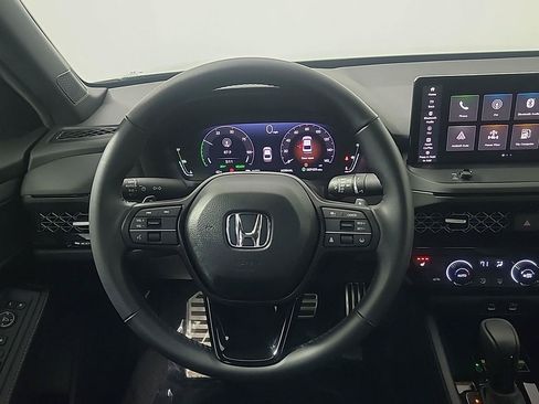 Certified 2025 Honda Accord Sport image 21
