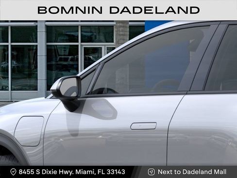 New 2026 Chevrolet Equinox EV LT FWD image 12