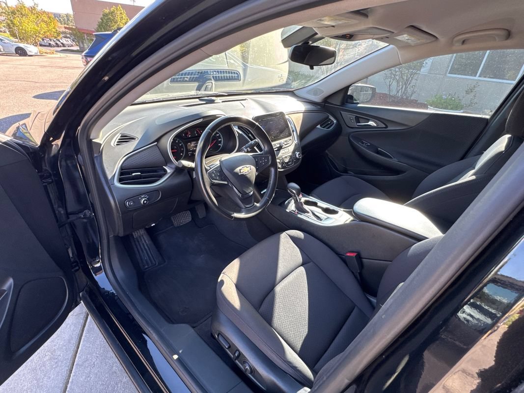 Used 2021 Chevrolet Malibu RS FWD image 24