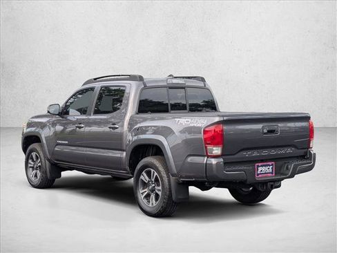 Used 2016 Toyota Tacoma TRD Sport w/ Premium & Technology Package AWD/4WD image 8