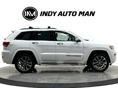Used 2018 Jeep Grand Cherokee Overland AWD/4WD image 3