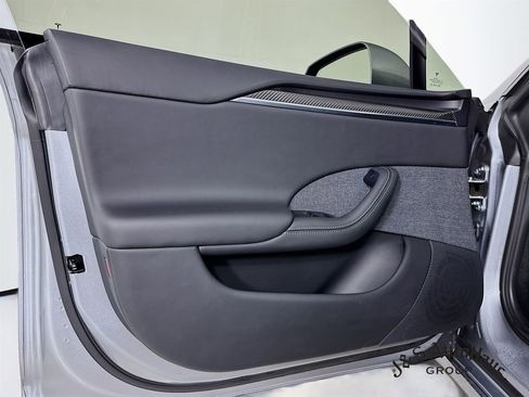 Used 2025 Tesla Model S Plaid image 21