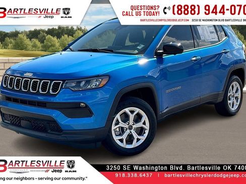 New 2025 Jeep Compass Latitude w/ Convenience Group image 1