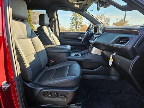 Used 2024 Chevrolet Tahoe Z71 image 10