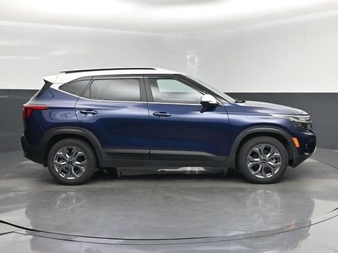 Used 2024 Kia Seltos S FWD image 2