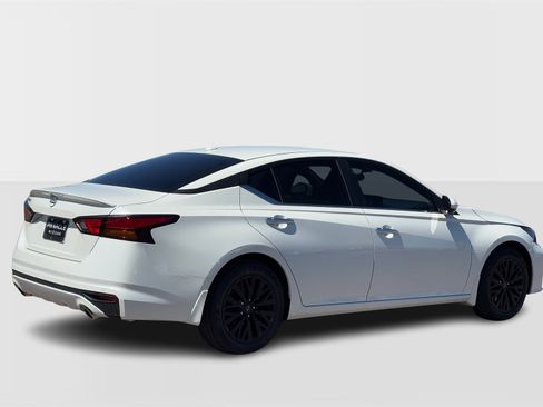 New 2025 Nissan Altima 2.5 SV w/ SV Special Edition Package image 7