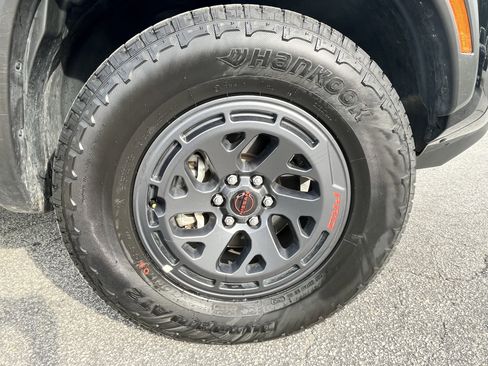 Used 2026 Nissan Frontier PRO-4X AWD/4WD image 9