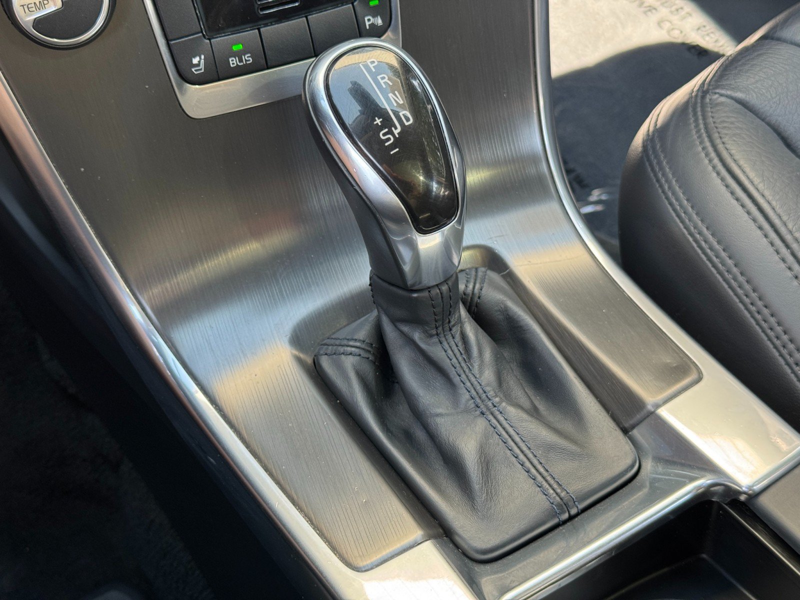 Used 2014 Volvo XC60 3.2 FWD image 29