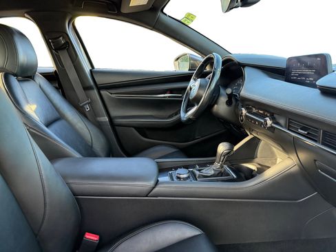 Used 2021 MAZDA MAZDA3 s image 14