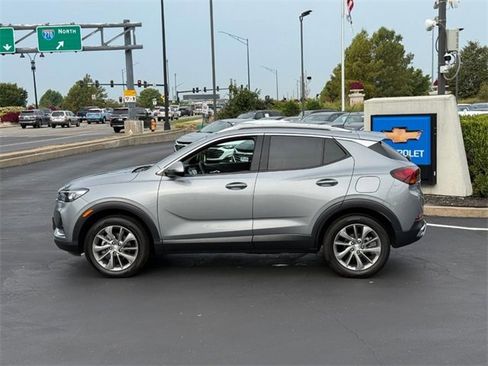 Used 2023 Buick Encore GX Essence w/ Experience Buick Package image 2