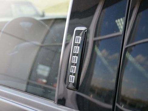 Used 2021 Ford F150 Lariat w/ Equipment Group 502A High image 14