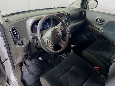 Used 2013 Nissan Cube 1.8 S w/ Interior Designer Pkg FWD image 9