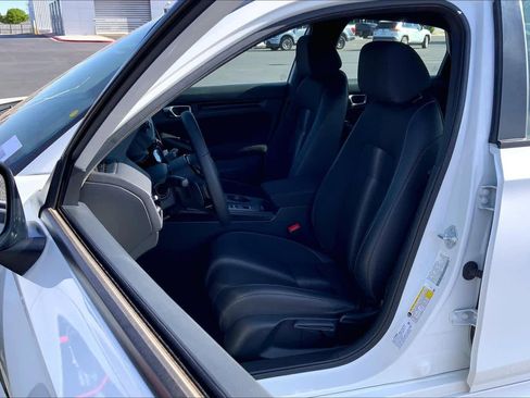 Used 2025 Honda Civic Sport image 8