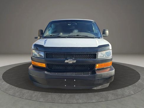 Used 2019 Chevrolet Express 2500 w/ Driver Convenience Package image 3