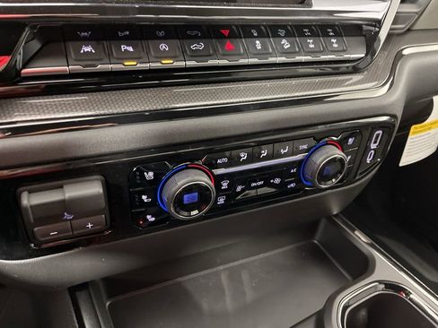 New 2026 Chevrolet Silverado 1500 ZR2 image 32