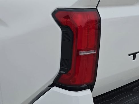 New 2026 Toyota Tacoma SR5 RWD image 33