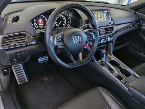 Used 2018 Honda Accord Sport image 10