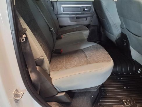 Used 2019 RAM 1500 Big Horn AWD/4WD image 9