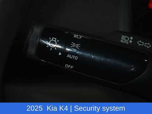Used 2025 Kia K4 FWD image 12
