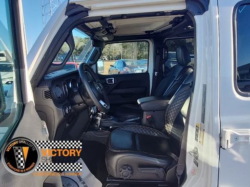 Certified 2023 Jeep Gladiator Overland image 31