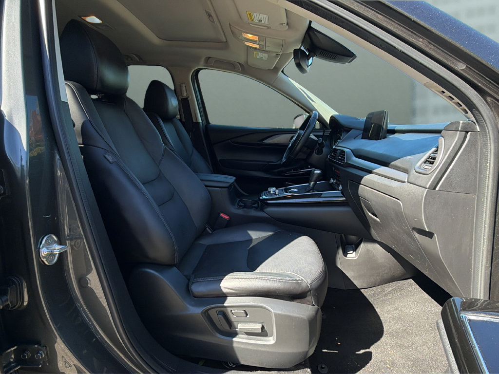 Used 2020 MAZDA CX-9 Touring w/ Touring Premium Package FWD image 34