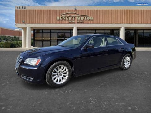 Used 2012 Chrysler 300 image 3