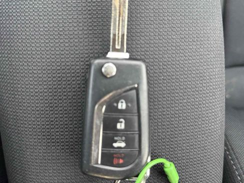 Used 2025 Toyota Corolla LE FWD image 69