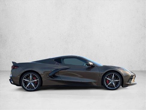 Used 2021 Chevrolet Corvette Stingray Preferred Cpe w/ Z51 Performance Package image 4