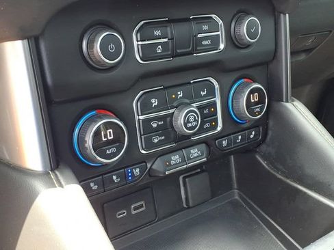 Used 2021 Chevrolet Tahoe Premier AWD/4WD image 26