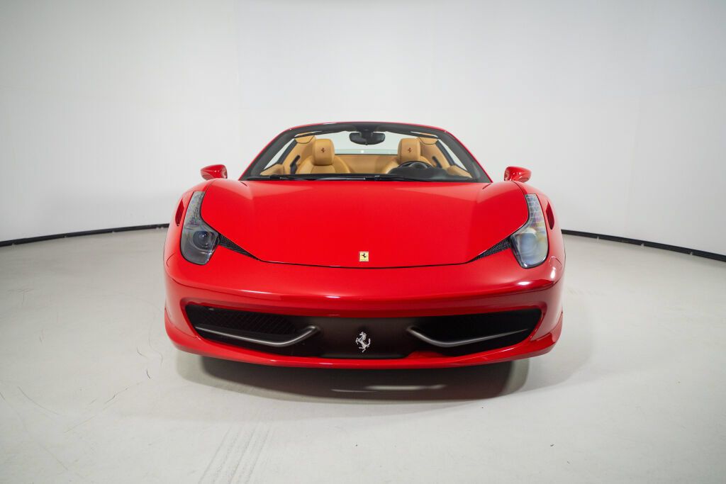 Used 2014 Ferrari 458 Spider RWD image 3