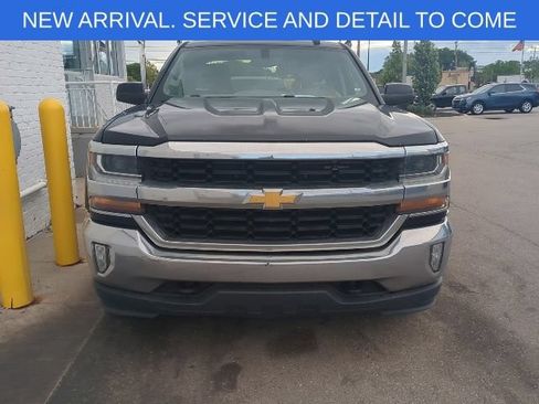 Used 2019 Chevrolet Silverado 1500 LT w/ All Star Edition AWD/4WD image 10