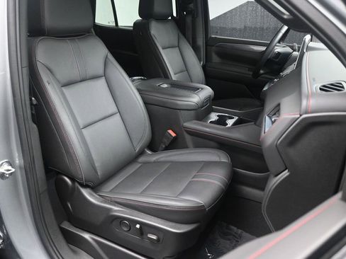 Used 2024 Chevrolet Tahoe RST w/ Luxury Package AWD/4WD image 12