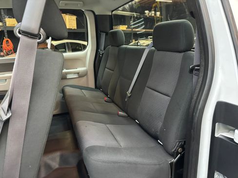 Used 2011 GMC Sierra 2500 W/T AWD/4WD image 10