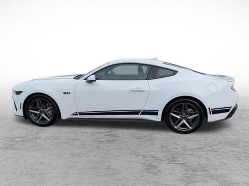 Used 2025 Ford Mustang GT Premium RWD image 5